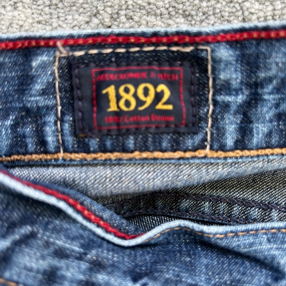 Abercrombie & Fitch Button Fly Flare Jeans - Picture 7 of 8